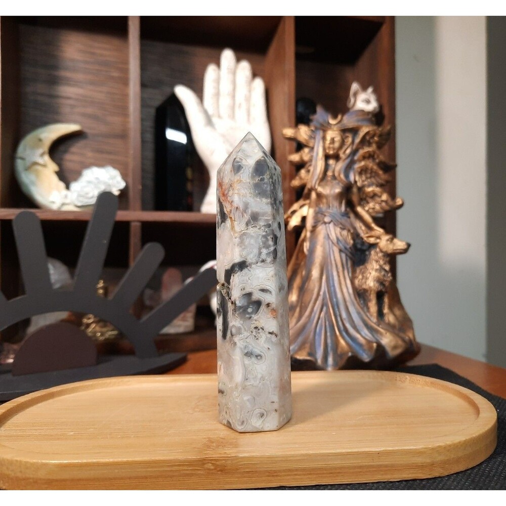 Crazy Lace Agate Crystal Tower